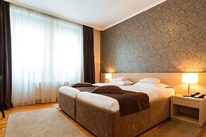Nevski Hotel