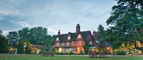 Ravenwood Hall Hotel