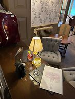 Ravenwood Hall Hotel