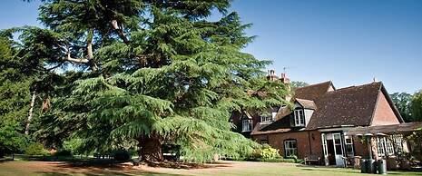 Ravenwood Hall Hotel