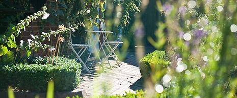 Ravenwood Hall Hotel