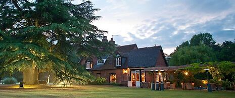 Ravenwood Hall Hotel