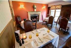 Ravenwood Hall Hotel