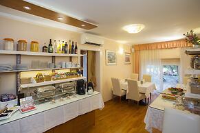 Royal Suites