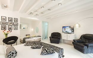 Royal Suites