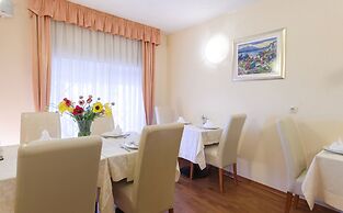 Royal Suites