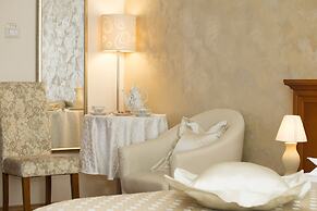 Royal Suites
