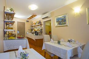 Royal Suites