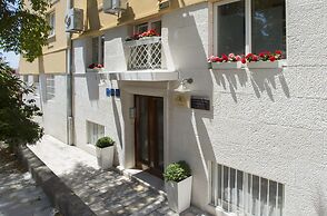 Royal Suites