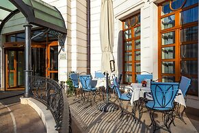 Epoque Hotel - Relais & Chateaux