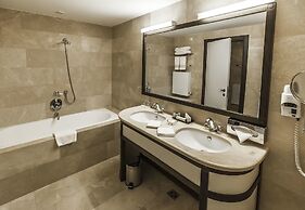 Epoque Hotel - Relais & Chateaux