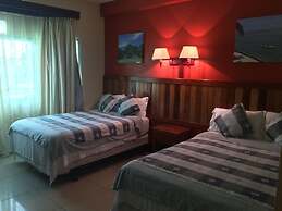 Caye Caulker Plaza Hotel