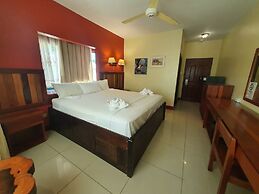 Caye Caulker Plaza Hotel