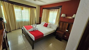 Caye Caulker Plaza Hotel