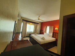 Caye Caulker Plaza Hotel