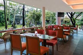 Delonix Hotel Karawang