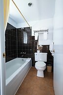 Hotel La Roche Pleureuse