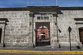 Hotel San Agustin Posada del Monasterio