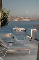 Sun Rocks Boutique Hotel | Caldera View Suites & Sunset Dining Experie
