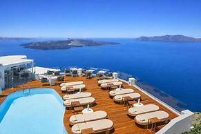 Sun Rocks Boutique Hotel | Caldera View Suites & Sunset Dining Experie