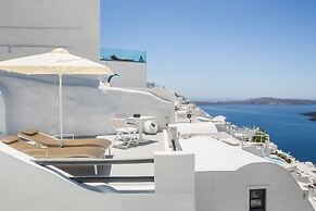Sun Rocks Boutique Hotel | Caldera View Suites & Sunset Dining Experie