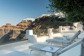 Sun Rocks Boutique Hotel | Caldera View Suites & Sunset Dining Experie