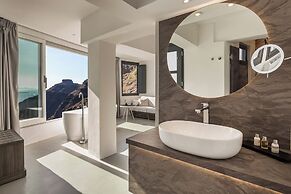 Sun Rocks Boutique Hotel | Caldera View Suites & Sunset Dining Experie