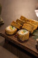 Sun Rocks Boutique Hotel | Caldera View Suites & Sunset Dining Experie