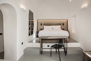 Sun Rocks Boutique Hotel | Caldera View Suites & Sunset Dining Experie