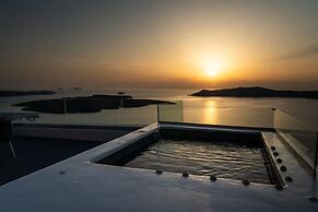 Sun Rocks Boutique Hotel | Caldera View Suites & Sunset Dining Experie