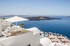 Sun Rocks Boutique Hotel | Caldera View Suites & Sunset Dining Experie