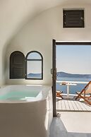 Sun Rocks Boutique Hotel | Caldera View Suites & Sunset Dining Experie