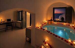 Sun Rocks Boutique Hotel | Caldera View Suites & Sunset Dining Experie