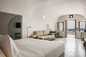 Sun Rocks Boutique Hotel | Caldera View Suites & Sunset Dining Experie