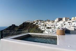 Sun Rocks Boutique Hotel | Caldera View Suites & Sunset Dining Experie