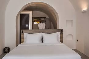 Sun Rocks Boutique Hotel | Caldera View Suites & Sunset Dining Experie