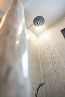 Sun Rocks Boutique Hotel | Caldera View Suites & Sunset Dining Experie