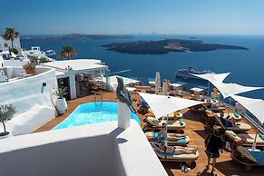 Sun Rocks Boutique Hotel | Caldera View Suites & Sunset Dining Experie