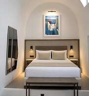 Sun Rocks Boutique Hotel | Caldera View Suites & Sunset Dining Experie