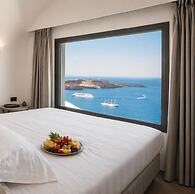 Sun Rocks Boutique Hotel | Caldera View Suites & Sunset Dining Experie