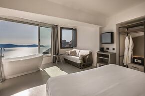 Sun Rocks Boutique Hotel | Caldera View Suites & Sunset Dining Experie