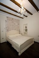 Roko House