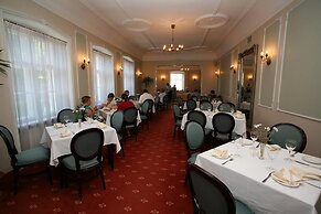 Draakon Hotel