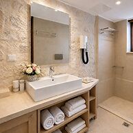 Exensian Villas & Suites