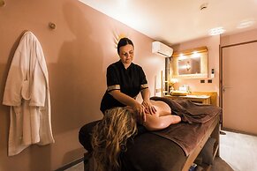 Plaza Madeleine Hotel & Spa