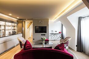 Plaza Madeleine Hotel & Spa
