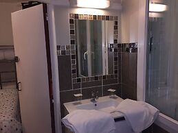 Mondial Hotel