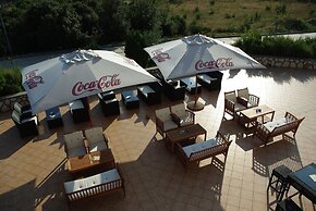 Hotel Zlatni Lav
