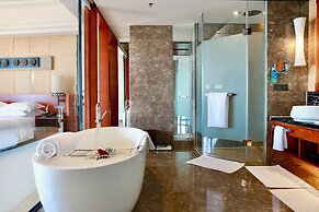 Pullman Oceanview Sanya Bay Resort & Spa