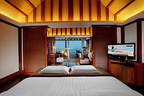 Pullman Oceanview Sanya Bay Resort & Spa